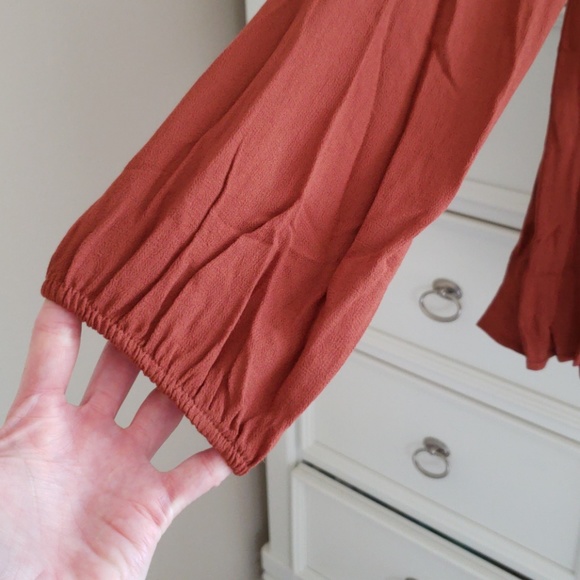 ❤ Host Pick ❤ 7/23 😍 Beautiful Hi Low Boho Top - Picture 4 of 8